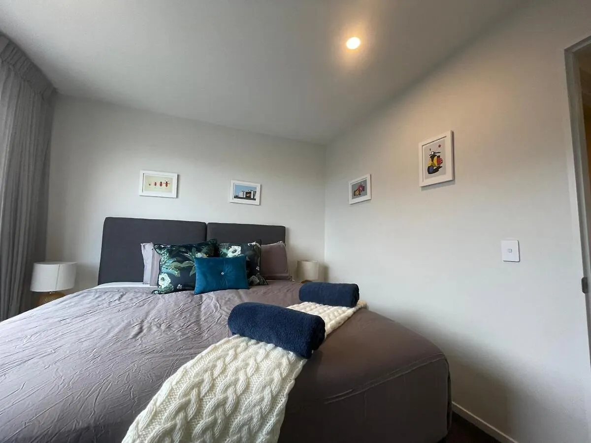 Cbd New 2 Bed 2 Baths By Hagley Park With Parking Βίλα Κράισττσερτς