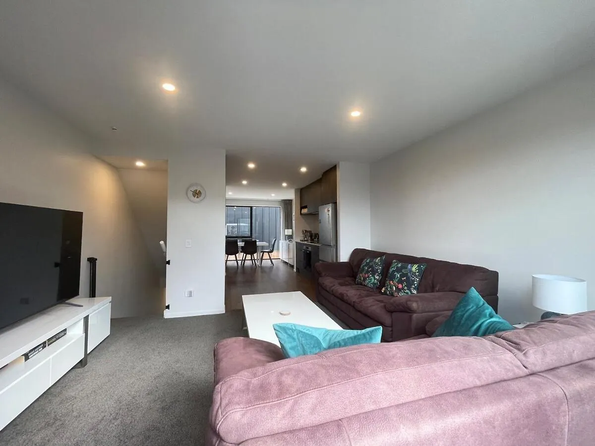 Cbd New 2 Bed 2 Baths By Hagley Park With Parking Βίλα Κράισττσερτς